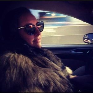 Meet your Posher, Stephanie